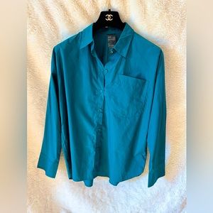 H&M Women Green Button Down Size S